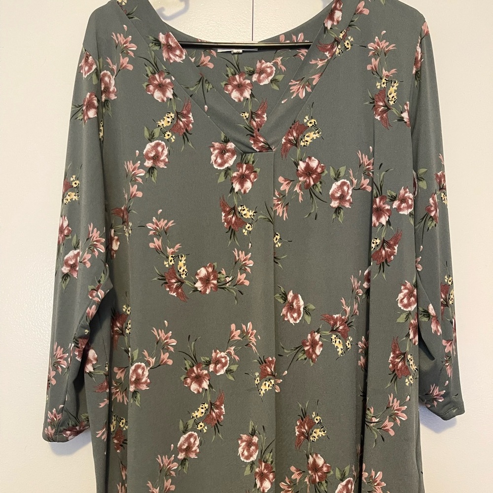 Beacon Floral Blouse - Green and Pink Size: 1X. Price $15
